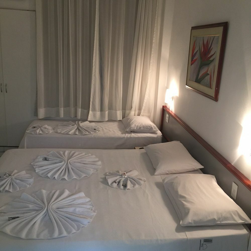 Hotel Pampulha Palace เบโลโอรีซอนชี ภายนอก รูปภาพ