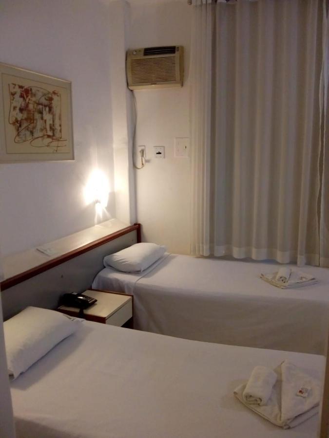 Hotel Pampulha Palace เบโลโอรีซอนชี ภายนอก รูปภาพ